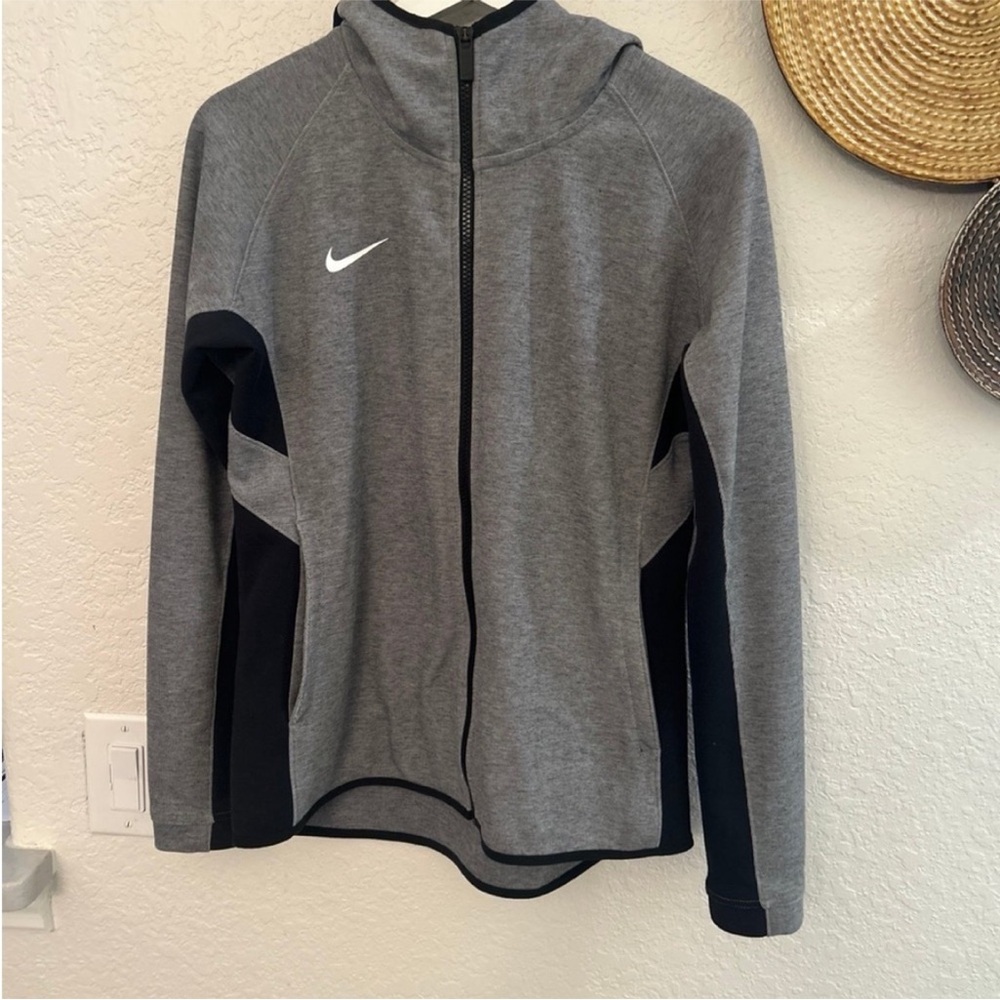 Nike Women's‎ Gray and Black Jacket